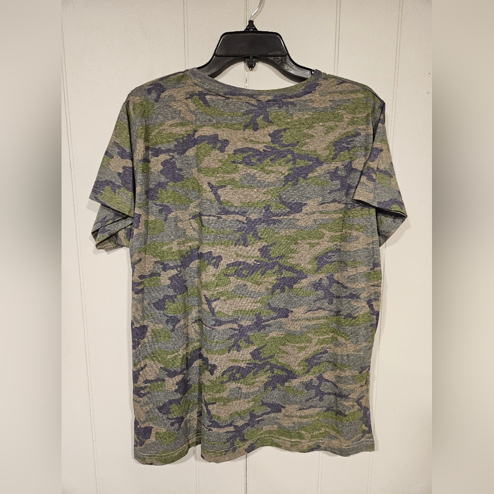 U.S. ARMY T-Shirt Womens Size XL This We'll Defend Patriotic Camouflage Tee NWT - Picture 6 of 6